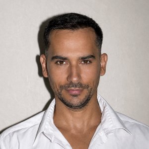 Portrét Mgr. Adnan Almaksus
